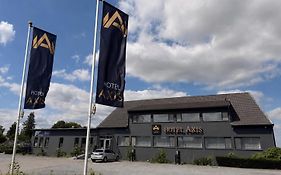 Axis Hotel